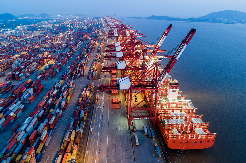 雷蛇游戏键盘运用深圳全球物流送抵泰国曼谷