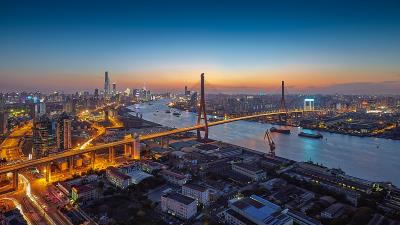 汽车外观改装套件（车身彩绘、车身贴膜）使用深圳跨国货运托运至荷兰鹿特丹