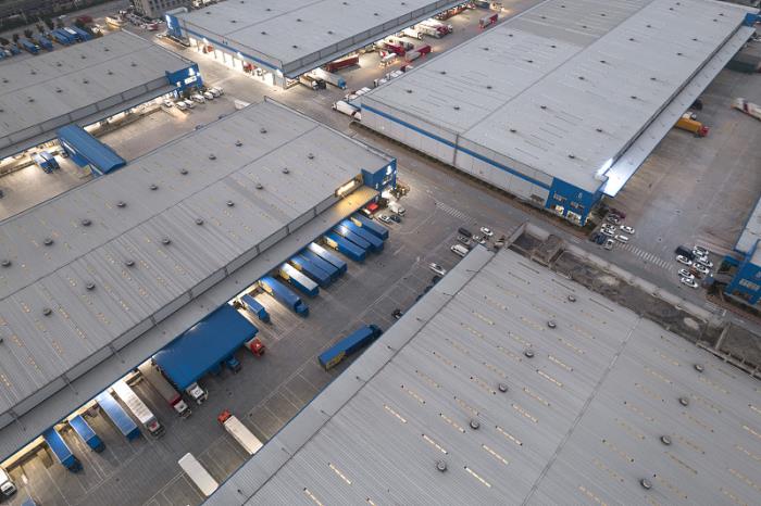 托管江西、 吉安800m²仓储