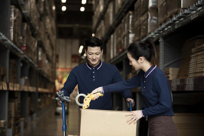 出租赣州1800平方米上下自由贸易仓库