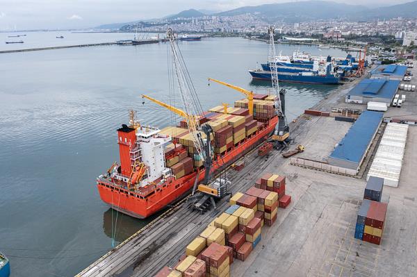 江苏—镇江到英国—曼彻斯特集装箱船运输定制化海运通道