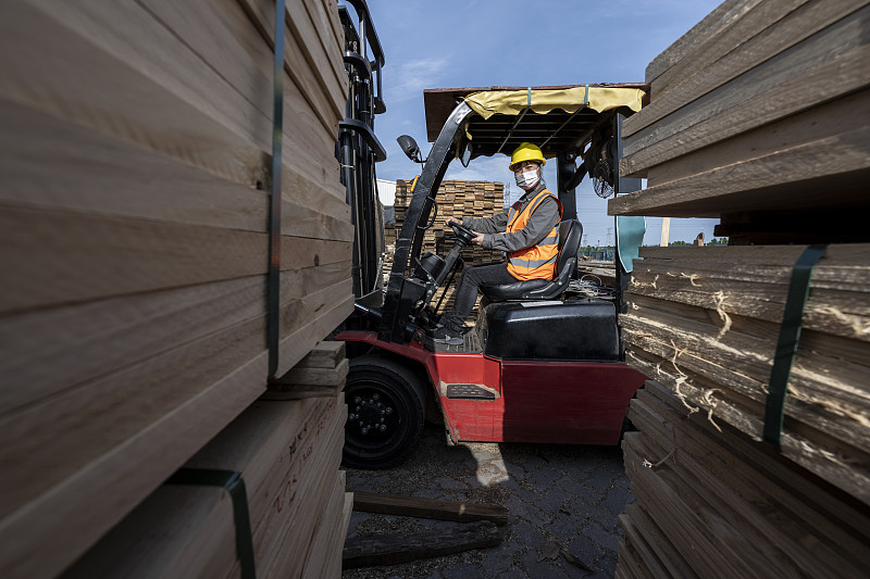 广西陆地物流有限公司