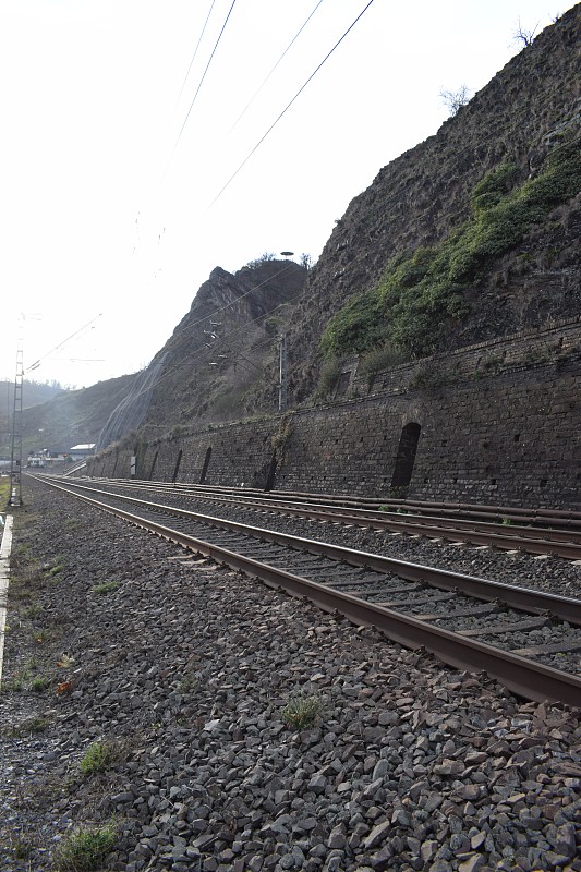深圳市鑫华航物流有限公司