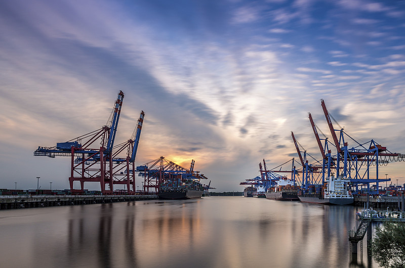 呼和浩特市征途物流有限责任公司