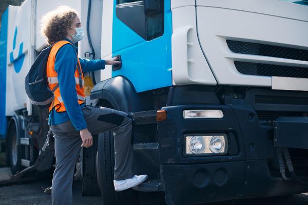 钦州市润丰物流有限公司