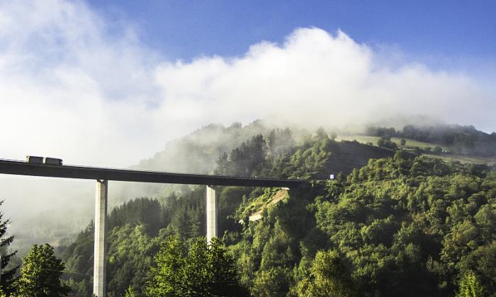嵩洲物流（深圳）有限公司