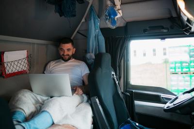 柳州市速讯物流有限公司