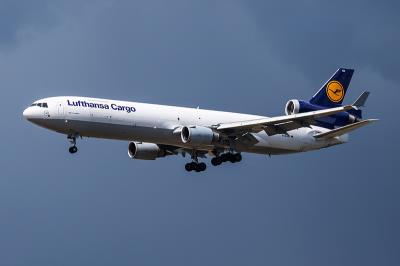 车载摄像头及倒车雷达借用上海拼箱海运运抵西班牙马拉加 (Málaga)