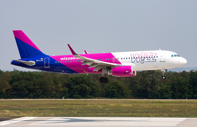 纸张经上海空运门到门专线送达西班牙维多利亚 (Vitoria-Gasteiz) 纸张经上海空运门到门专线送达西班牙维多利亚 (Vitoria-Gasteiz)