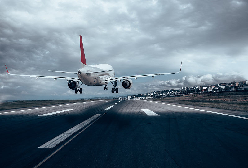 照明设备(前大灯、后尾灯、转向灯)借助大连国际海运运到西班牙瓦伦西亚 (Valencia) 照明设备(前大灯、后尾灯、转向灯)借助大连国际海运运到西班牙瓦伦西亚 (Valencia)