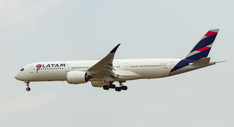 工业中间品选用东莞海运配达西班牙马拉加