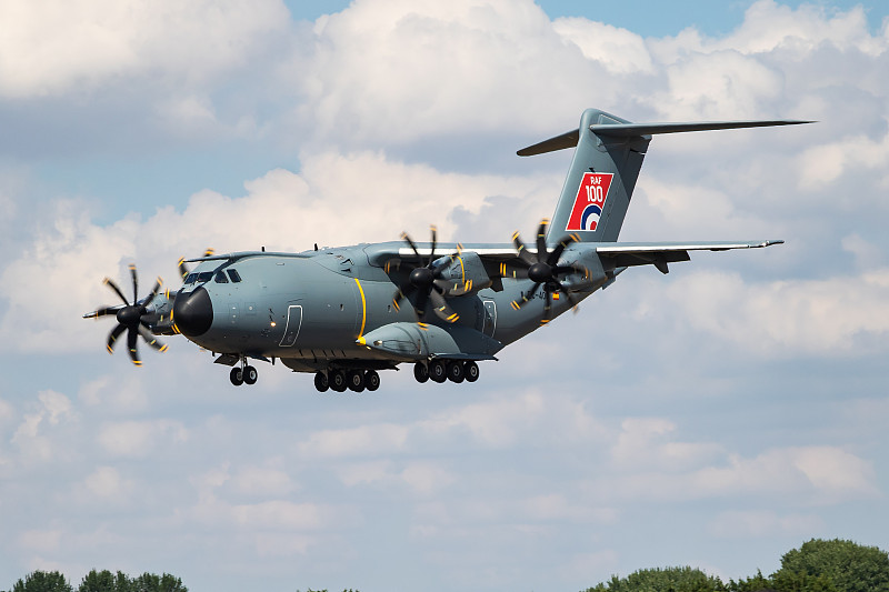 中国成都至维多利亚的太阳能电池板使用航空快递10天内速递到