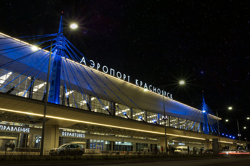 工业机器人采用中国南京国际海空联运派送至加的斯 (Cadiz)