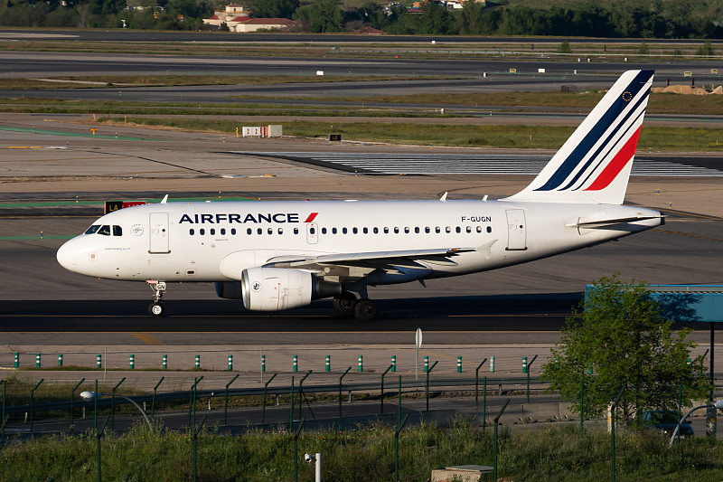 中国西安至维多利亚 (Vitoria-Gasteiz)的广博便利贴使用海空联运11天送达