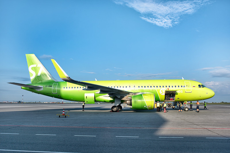 中国长沙至塔拉戈纳 (Tarragona)的腮红采用空运派送6天内送到 中国长沙至塔拉戈纳 (Tarragona)的腮红采用空运派送6天内送到