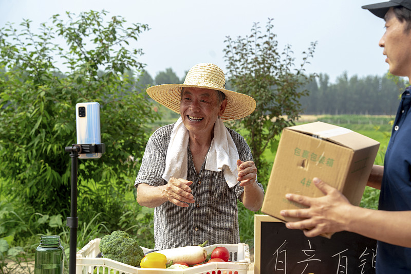 台灯使用深圳国际快递快速送达荷兰鹿特丹 台灯使用深圳国际快递快速送达荷兰鹿特丹