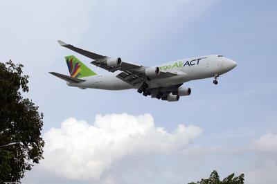 排气系统（排气管、消声器）采取中国广州海洋运输快递至维哥