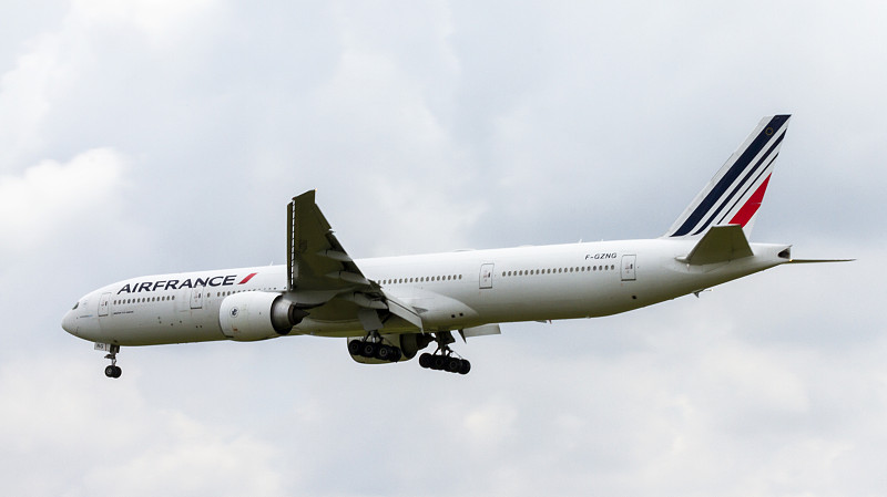 中国深圳德高美缝剂使用拼货空运11天速递到西班牙瓦伦西亚 (Valencia)