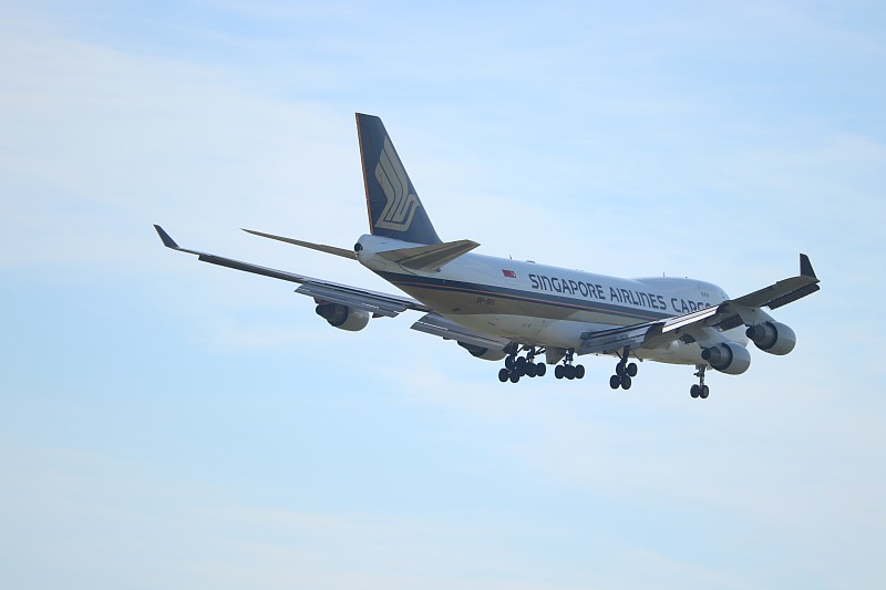 哈尔滨到巴塞罗那的玻璃清洁剂/瓷砖清洁剂采用加急空运14天内送到