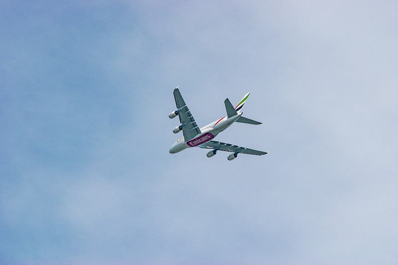 饼应用中国深圳航空快递送到阿利坎特