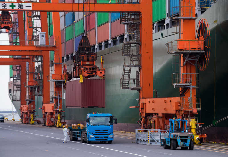 罗技无线鼠标应用深圳全球物流准时送达法国勒阿弗尔