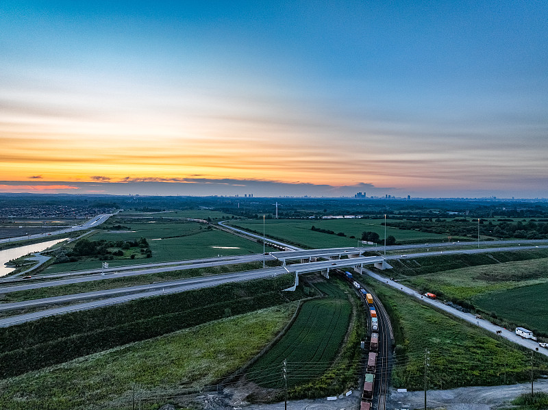 基础化工品运用中国上海航空快递速递到西班牙阿尔赫西拉斯