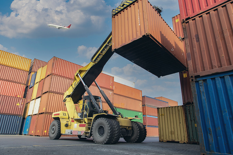 中国杭州至新加坡的方便面采用空运门到门专线6天送到