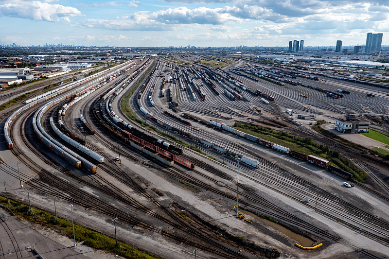 昆明固态硬盘采用普货空运6天内速递到西班牙巴利亚多利德