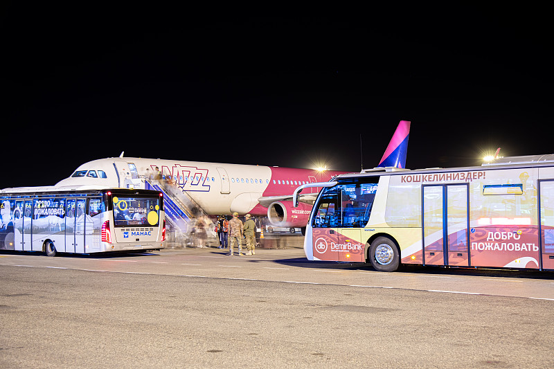 中国成都药品采用门到门空运5天内速递到西班牙巴塞罗那