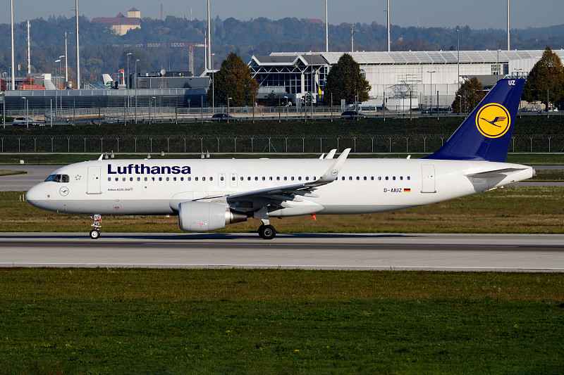 塑料制品经深圳海上运输完整送达阿尔赫西拉斯