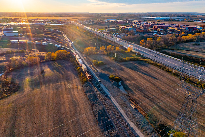 集成电路经中国大连飞机运输配送到毕尔巴鄂 (Bilbao)