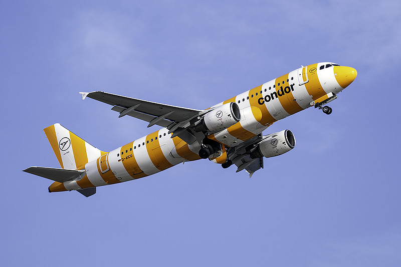 义乌到西班牙伊比沙岛 (Ibiza)的三星手机电池采用国际多式联运5天送达