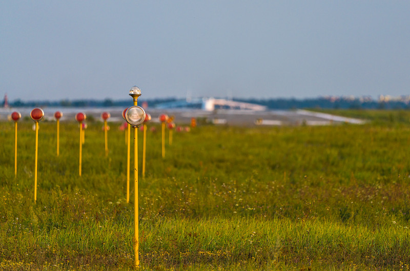 中国上海到西班牙维哥的集成电路采用航空货运14天内送达