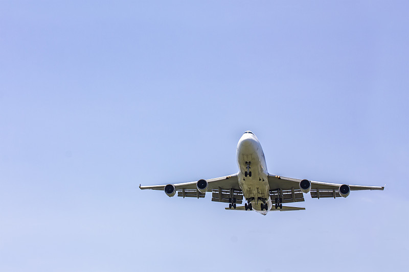 海口手机壳使用国际空运13天内速递到马德里