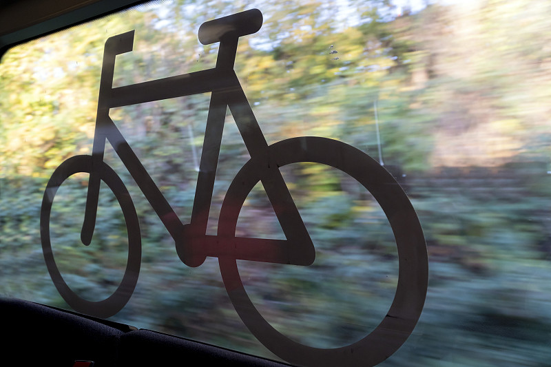 小家电通过深圳散货船运输快速送达维哥