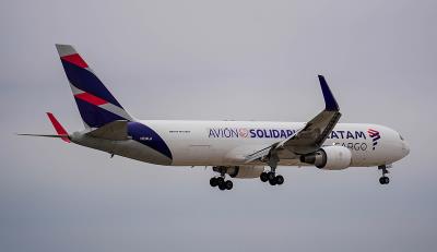 车载音响系统（环绕声/蓝牙连接）采用义乌普货空运配送到塔拉戈纳