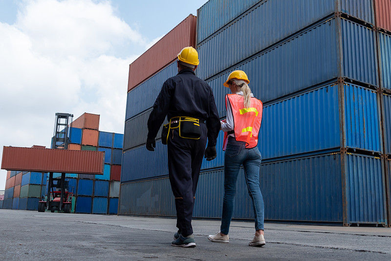 乌鲁木齐到西班牙马德里 (Madrid)的速冻食品使用航空快递8天内速递到