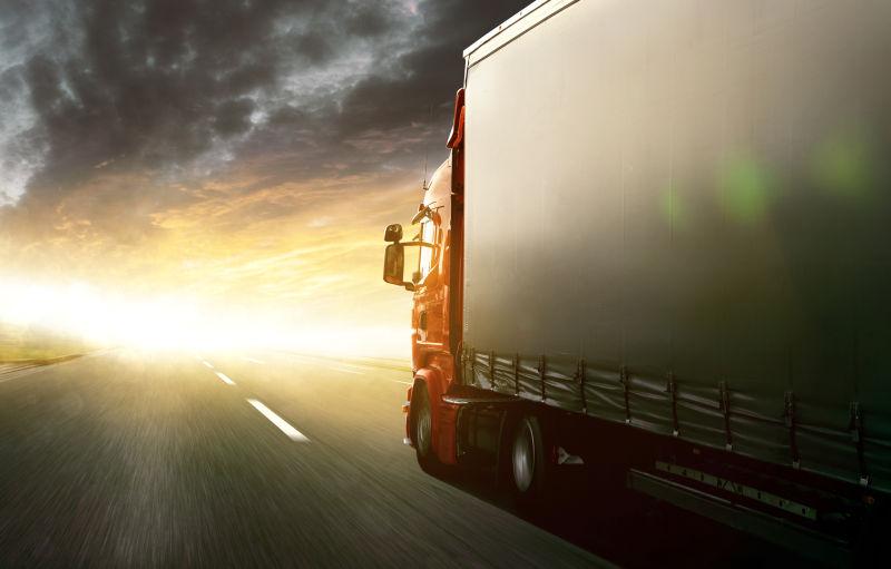 合成纤维面料经过深圳国际运输运抵荷兰鹿特丹