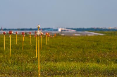 中国上海到西班牙维哥的集成电路采用航空货运14天内送达