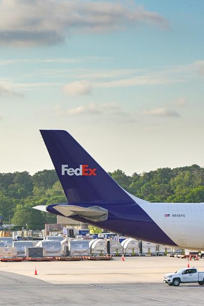 北京到塞维利亚的成衣使用普货空运11天内送到