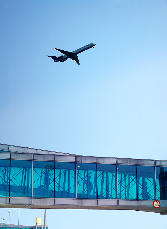 中国石河子棉织品使用国际快递7天内送达西班牙阿利坎特 (Alicante)