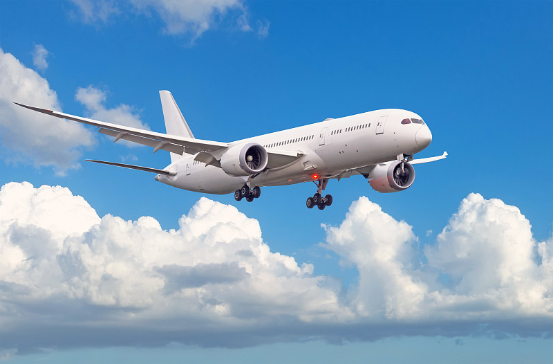 玻璃清洁剂及防雾剂选用中国上海跨境海空联运配送至费罗尔