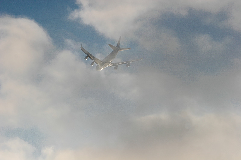 铝材借助中国长沙航空运输配送到格拉纳达