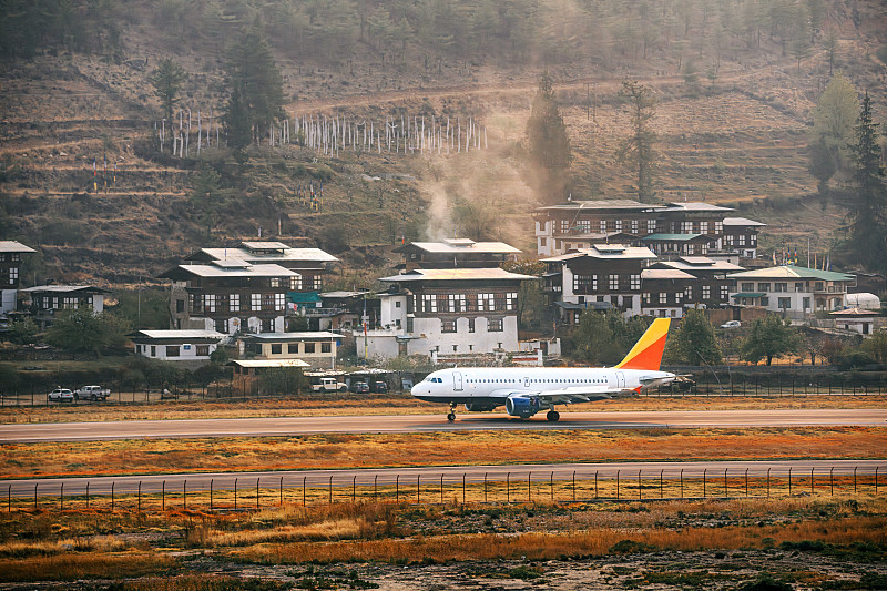 中国武汉纺织品采用空运7天内送到西班牙塞维利亚 中国武汉纺织品采用空运7天内送到西班牙塞维利亚