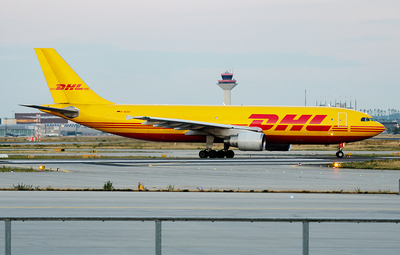 中国中山至西班牙奥维耶多 (Oviedo)的喷壶采用门到门空运15天速递到