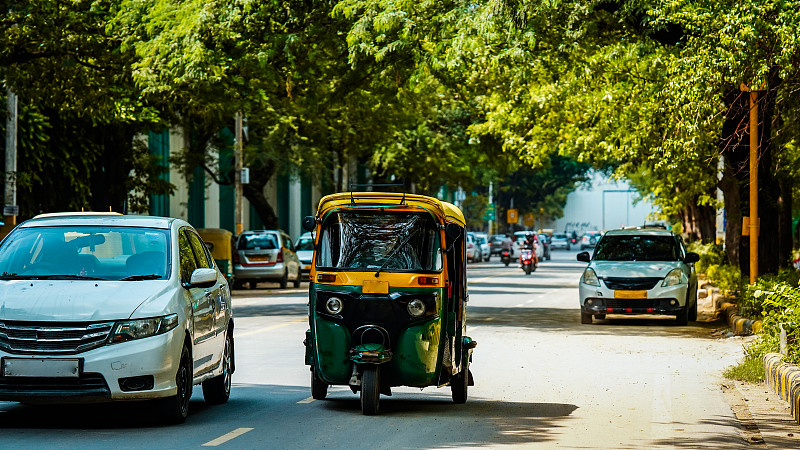 长沙至西班牙圣克鲁斯的成衣采用加急空运14天内配送到 长沙至西班牙圣克鲁斯的成衣采用加急空运14天内配送到