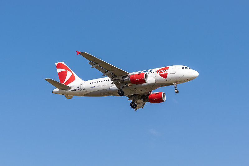 鼠标垫借用青岛空运专线送达伊比沙岛