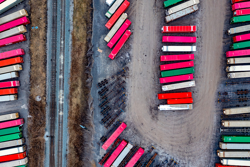 西宁到费罗尔的平板电脑采用国际快递6天速递到