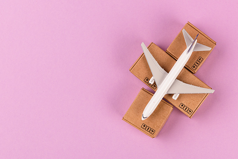 多功能一体机（打印、复印、扫描、传真）使用南京轮船运输递送到塞维利亚 (Sevilla)