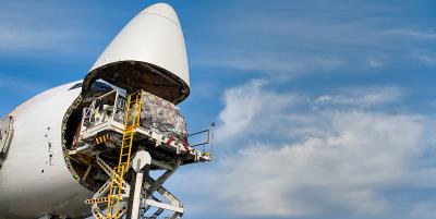 >中国西宁羽绒服使用空运门到门专线13天送达西班牙格拉纳达 (Granada)